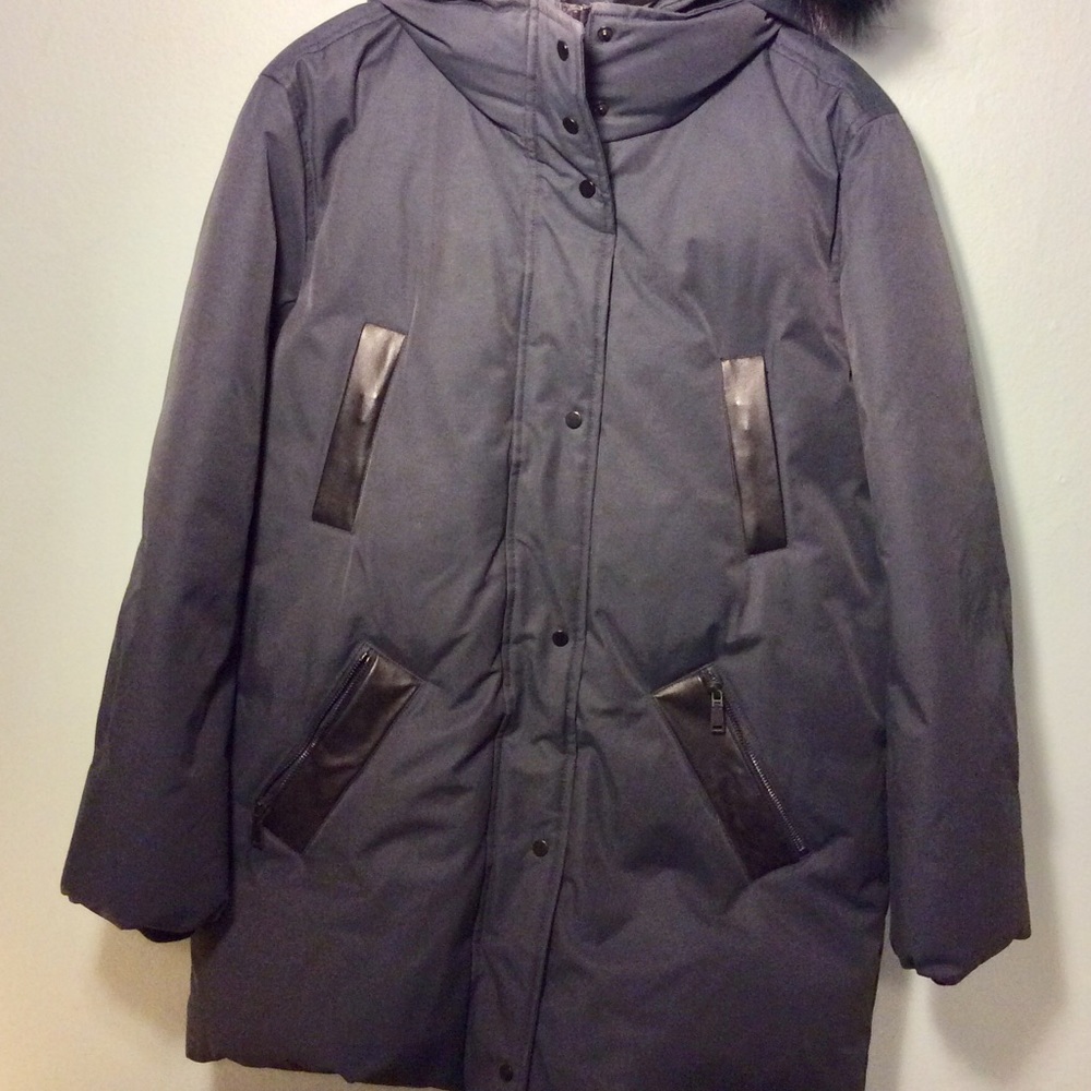 Elie Tahari navy blue parka fur collar